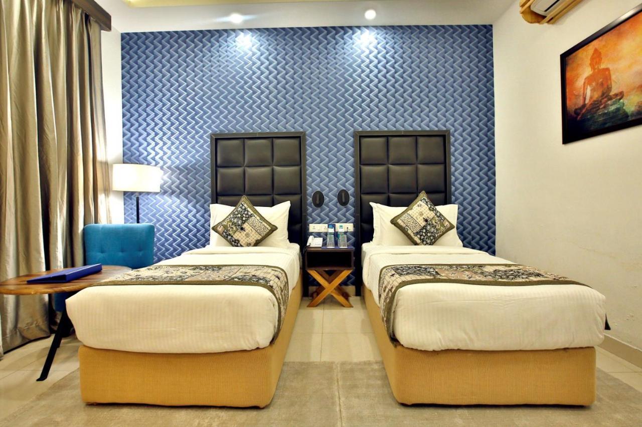The Fern Residency Noida Hotel ภายนอก รูปภาพ